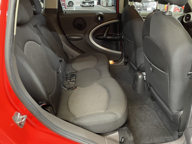 ★自社整備工場完備★納車後のアフターフォローも敏速・丁寧に対応させていただきます。土日祝も対応可です。