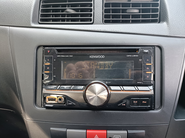 �P���E�b�h�I�[�f�B�I���t���Ă܂����A�d�����������������ƕs���̂��ߓ����i�Ɍ����������܂��B