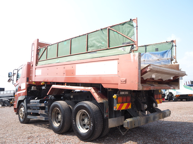 プロフィアダンプ