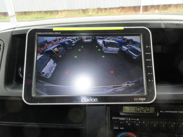 ���o�b�N���j�^�[�t���ł���