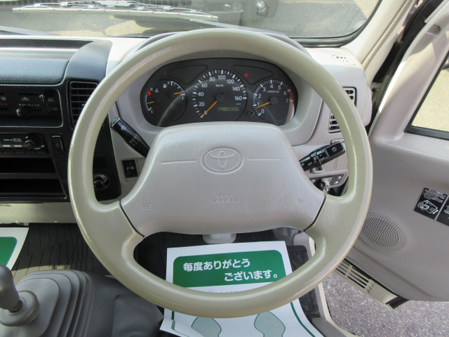 �������E�n���h�����ł���D�ȃG�A�o�b�O�t���ł���