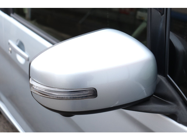 �O���̓t�����g�o���p�[�����ƃ��A�o���p�[�E���ɃL�Y����܂��B