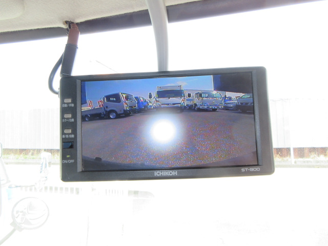 ���o�b�N���j�^�[�t���ł���