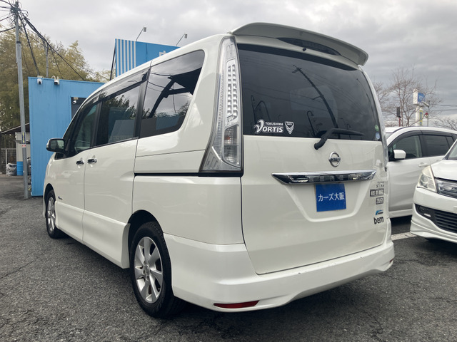 セレナ2.0 ハイウェイスター S-HYBRID