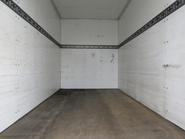 ���ה����X�y�[�X�ł�����������198��164����310�����b�V���O���[��1�i��