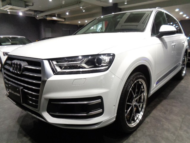 Q72.0 TFSI クワトロ 4WD