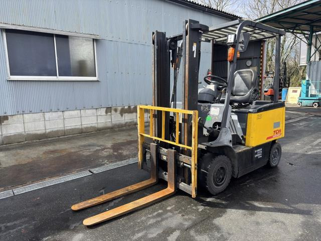 TCM電動フォークリフト