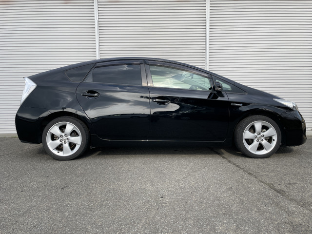 指定工場完備!オイル交換から車検、鈑金塗装まで自社で受け賜わります!万が一のトラブルによる破損も板金工場にて修理可能です。