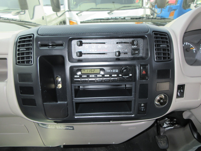 �������E�C���p�l���ł���