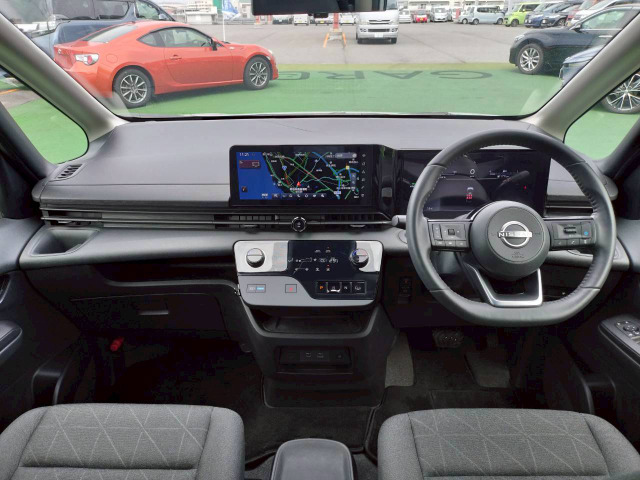 セレナ1.4 e-POWER XV