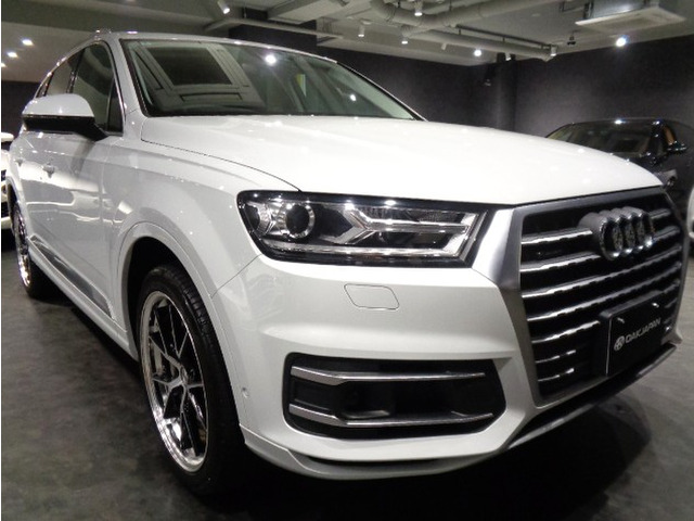 Q72.0 TFSI クワトロ 4WD