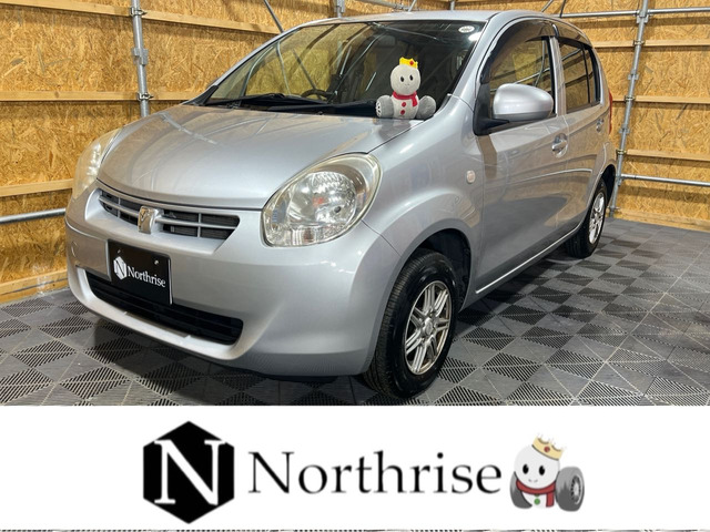 パッソ(トヨタ) 1.0 X 4WD　BT対応ナビTVエンスタETC社外アルミ 中古車画像