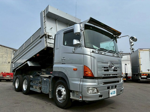 プロフィアダンプ