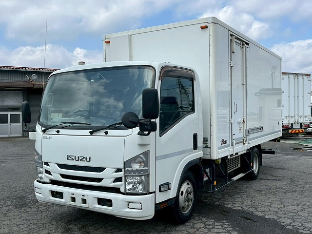 エルフ冷蔵冷凍車