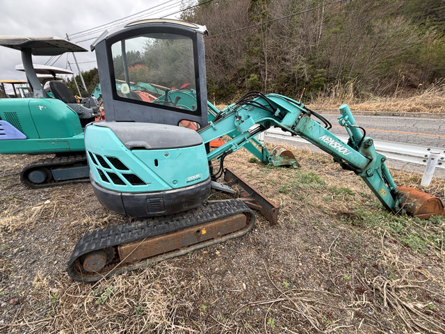 コベルコ油圧ショベル