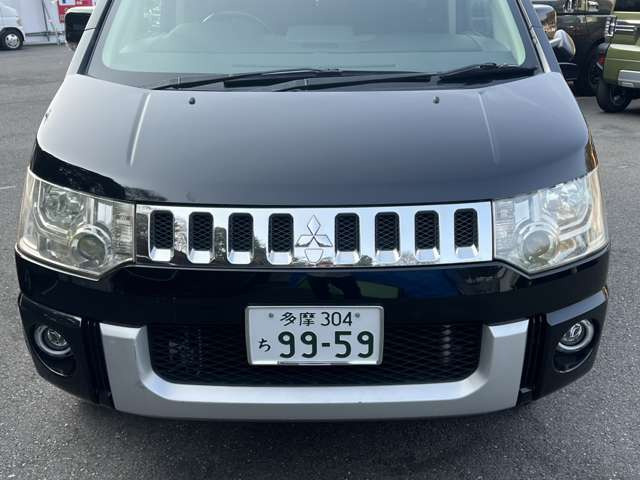 ���Ђł͐ύڎԂ��������Ă���܂��B�ߗׂ��牓���܂ł��[�Ԃ������܂��B