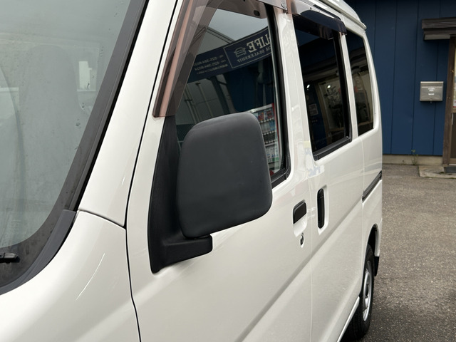 �y�x�����z���i�X�z���Ԃ������������܂��āA���ɗL�������܂��B�݌Ɏԗ��ɂȂ�܂��̂ŁA���񂲓s���̋X�������ɁA���ɗ��ĉ������B���X�\��������ƁA���ē����X���[�Y�ł��B