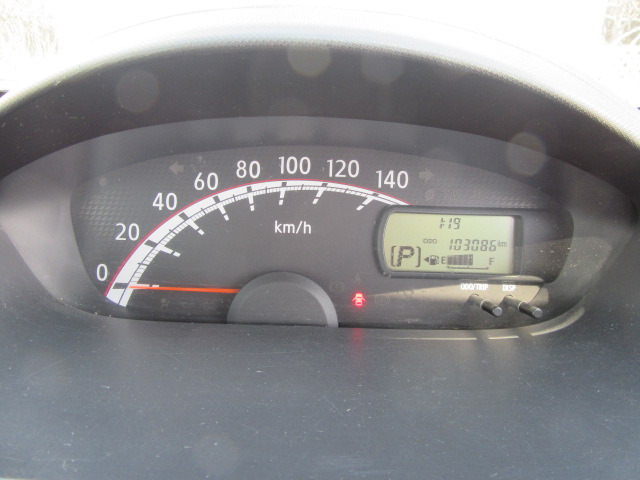 【通勤用、仕事用など、お支払い総額がお手頃な30万円前後の軽自動車、普通車を多数展示しております!クレジットカードでのお支払いも可能です!】