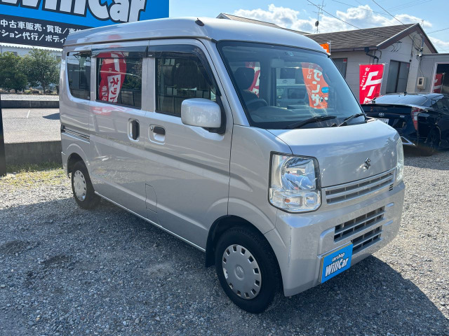 �K���X�R�[�e�B���O�Ȃǂ��s���Ă���܂��B�v���̋Ǝ҂ɂ��A�{�H�ł��̂ł����S���Ă����݂��������B