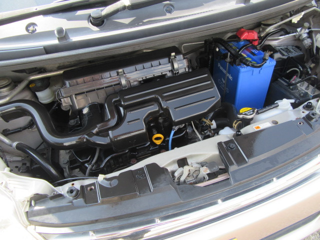 【しっかり整備を行えば、今の国産車は20万〜30万キロと走ります。各車両とも実際に見て頂き、エンジンをかけて頂ければお解かり頂けると思います。「この状態でこの価格は安いね!」と。】