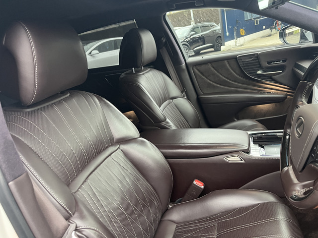 LS500h バージョンL