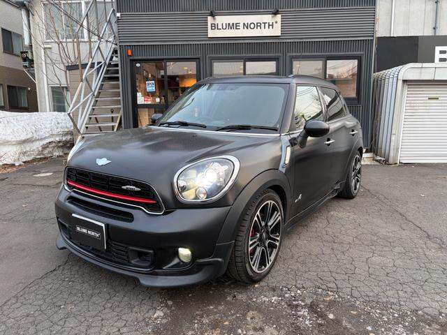 ミニクロスオーバージョン・クーパー・ワークス ブラックナイト 4WD