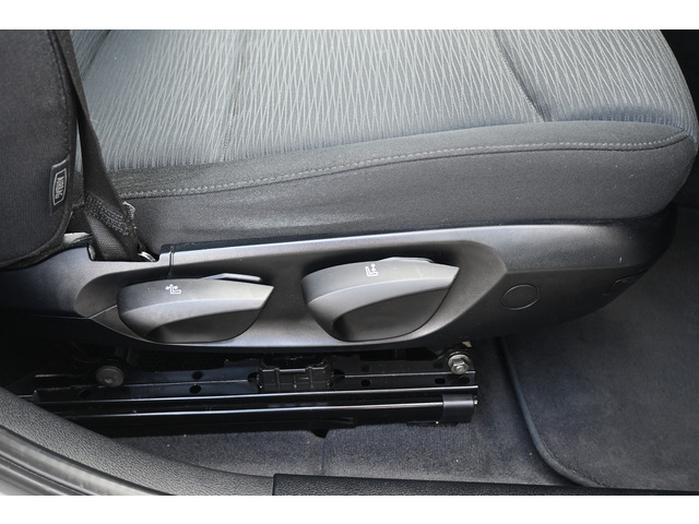 ☆★女性・初心者の方も大歓迎☆★ 女性スタッフ在籍♪分かりやすく丁寧なご説明を心がけておりますので、初めての方も安心してお越しください♪ぴったりの一台を一緒に見つけましょう♪