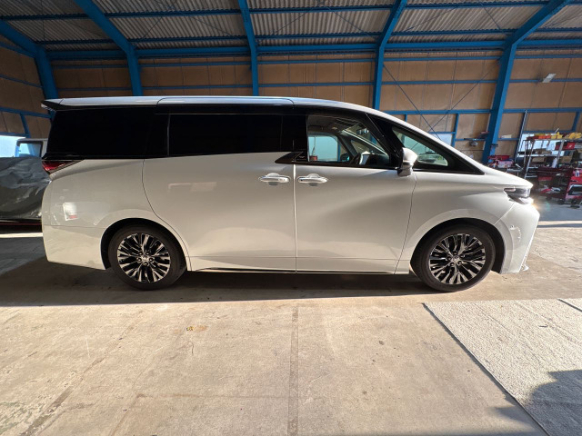 ヴェルファイアハイブリッド 2.5 Z プレミア E-Four 4WD