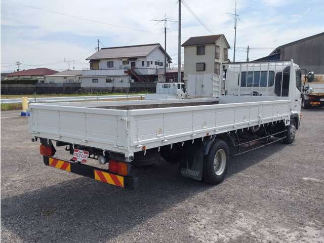 自信があるからこそできる支払総額表示!その他費用は一切かかりません。(遠方の場合を除く)納車時には隣接自社認証工場にて整備を行い、内外装共に納得のいく状態まで仕上げてお客様へ。アフターもお任せください♪