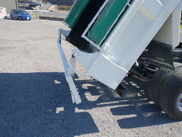 �h�����R�����^�p�[�c�܂Ŏ������݃p�[�c���Ή����Ă���܂��B�F�؎��i���������H��Ȃ̂ň��S���Ă��C��������!