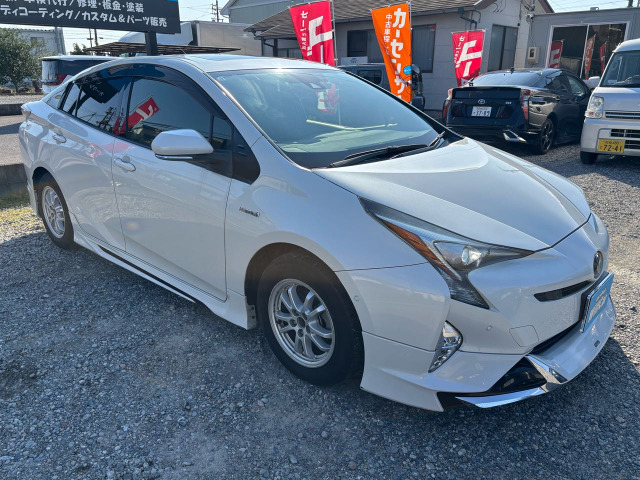 �K���X�R�[�e�B���O�Ȃǂ��s���Ă���܂��B�v���̋Ǝ҂ɂ��A�{�H�ł��̂ł����S���Ă����݂��������B