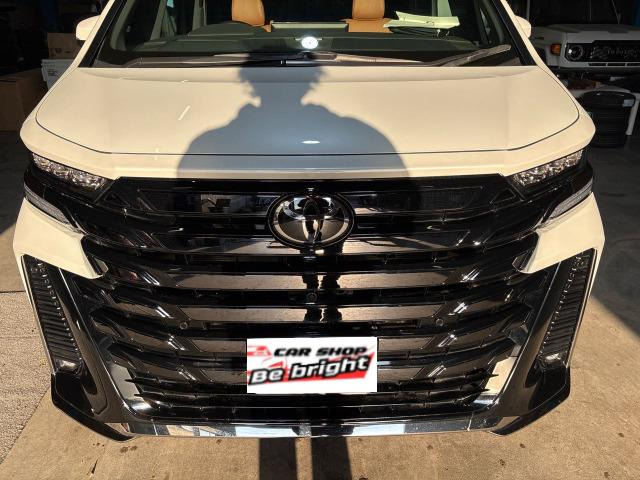 ヴェルファイアハイブリッド 2.5 Z プレミア E-Four 4WD