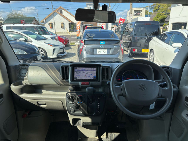 �A�C�|�C���g�������A���Ɍ����炵�̗ǂ��R�b�N�s�b�g�̓����O�h���C�u�ɍœK�B��x�������a�݂��ł��B