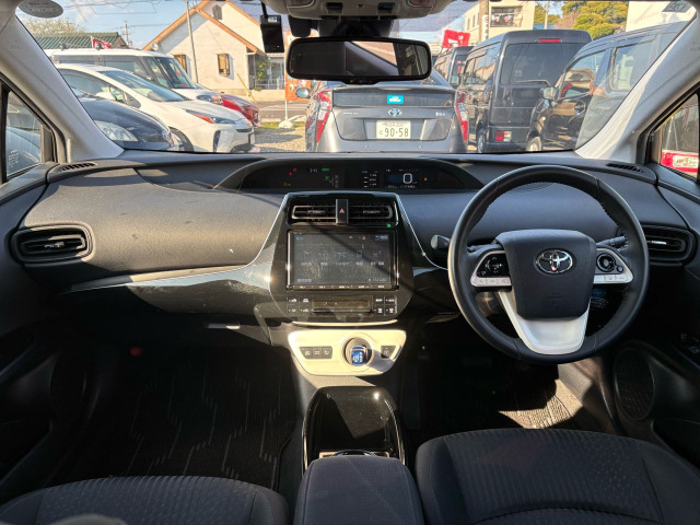 �A�C�|�C���g�������A���Ɍ����炵�̗ǂ��R�b�N�s�b�g�̓����O�h���C�u�ɍœK�B��x�������a�݂��ł��B