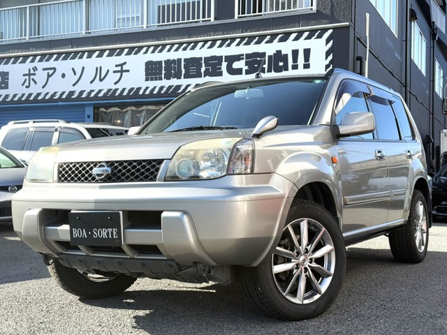 エクストレイル（日産）2.0 Xt 4WD　キーレス Aftermarketアルミ モモステアリング 中古車画像