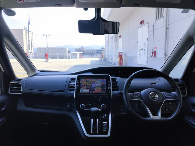 セレナ2.0 ハイウェイスター Vセレクション