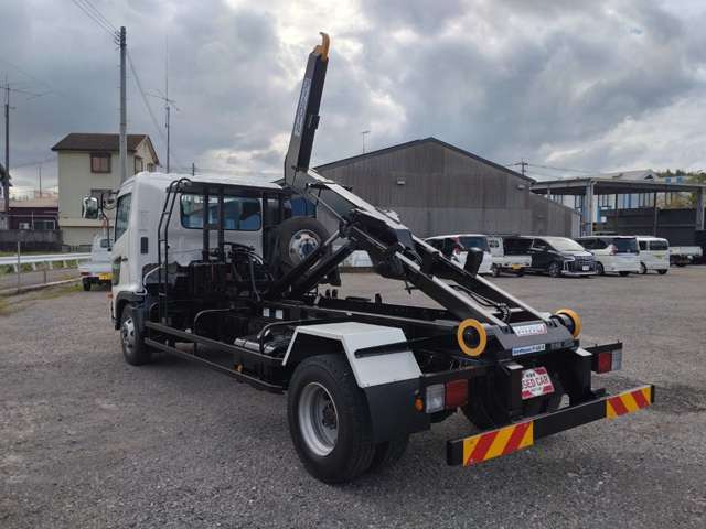 営業車や特殊車両車などもお任せください!法人様にはご購入・車検整備まで一括してお世話させて頂くお得なプランもございます!