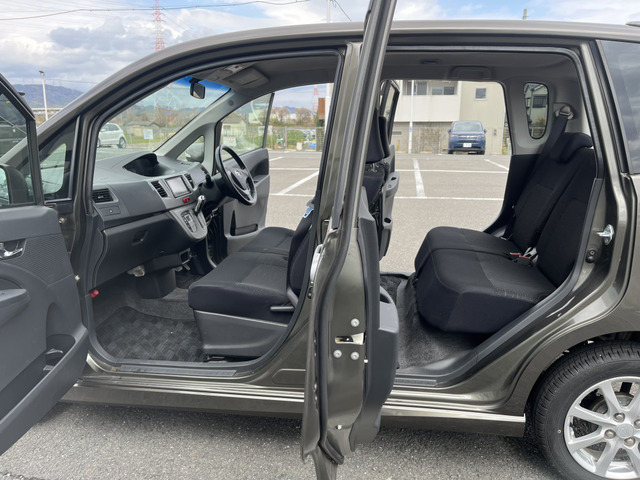 ムーヴカスタムG