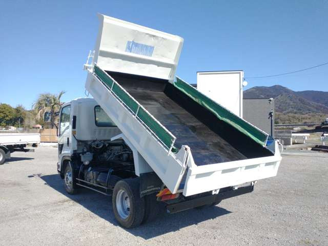 �y�e��g���b�N���[�J�[��舵���z�O�H�ӂ����E�����U�E���쎩���ԁEUD�g���b�N�𒆐S�ɁA�G���t�E�t�H���[�h�E�f���g���E�����W���[�E�R���h���E�L�����^�[�E�t�@�C�^�[�ȂǑ�����舵��!��B ���� �c�� �g���b�N