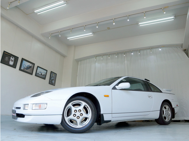 OP�J���[ �z���C�g�p�[���̎ԗ��ɂȂ�܂��B