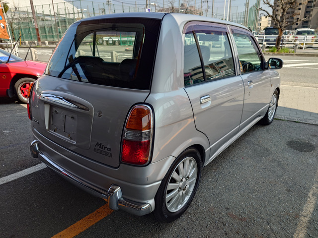 ミラジーノベース