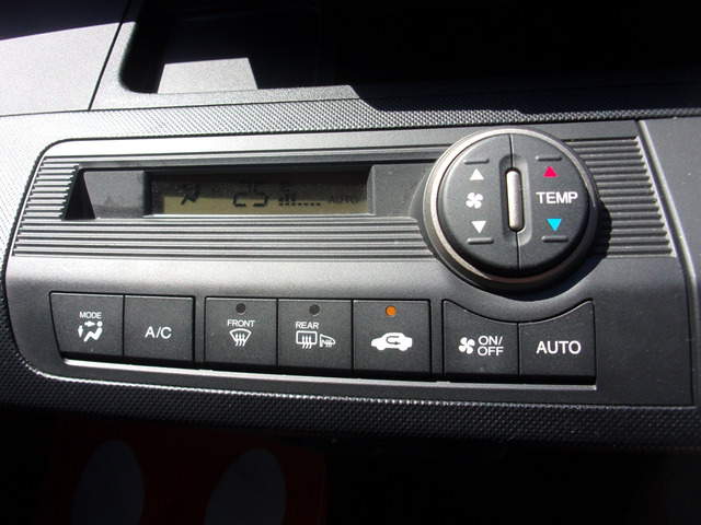 �I�[�g�G�A�R���B