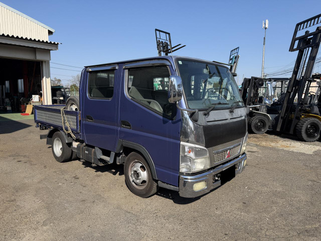 キャンターガッツ3.0 ダブルキャブ ロング 全低床 SA ディーゼル