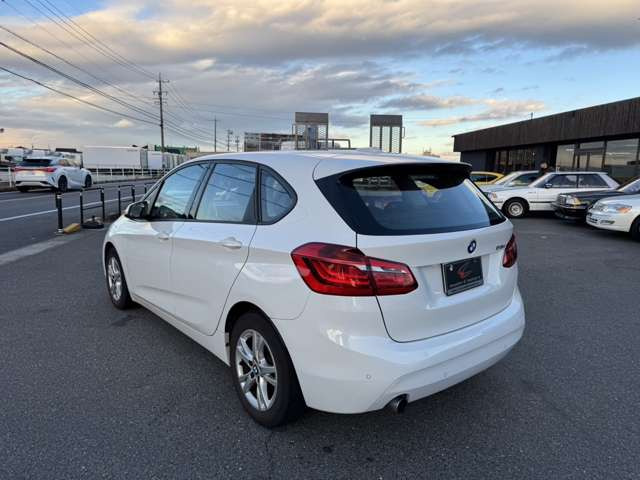 2シリーズアクティブツアラー218d