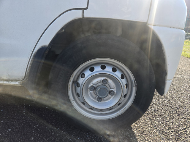 �X�`�[���z�C�[���ł��B(�x�����z16.8���~�E�����Ɍ���E�^�C�~���O�x���g�����ς�)