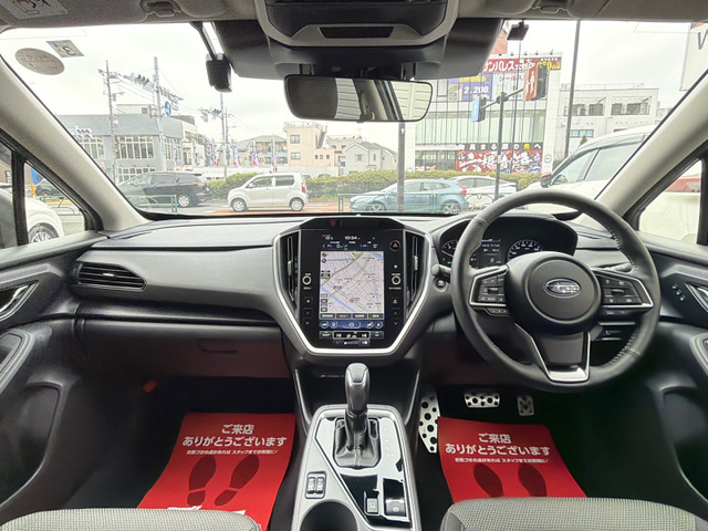 【内装 前列】目立つキズや汚れも無く、とてもキレイです!!(クリーニング&除菌済み)※別途オゾン消臭もお取り扱いしておりますので是非ご相談下さい。