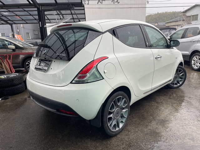 �����ԕی��������k���������B���X�͎O��Z�F�C��A���������j�b�Z�C���a���ۂ̑㗝�X�ł��B�ی��S��������̍ۂ͘A�g������Đv���ɂ��Ή��v���܂��B��ԁE�����^�J�[�����p�ӂł��܂��̂ł����S���������B