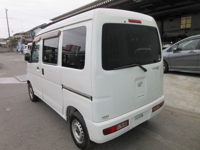ハイゼットカーゴデラックス ハイルーフ 4WD