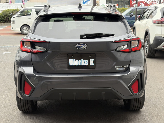 【外装 後ろ】クリーニング済みでキレイです。※ボディガラスコーティングもお取り扱いしておりますので是非ご相談下さい。