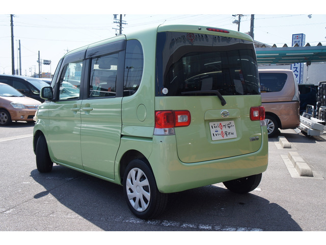 ナビ・バックモニター・ETC・地デジチューナー・フリップダウンモニター等の用品もご相談ください。現在お乗りのお車からの付け替え、持ち込み取り付けも可能です。